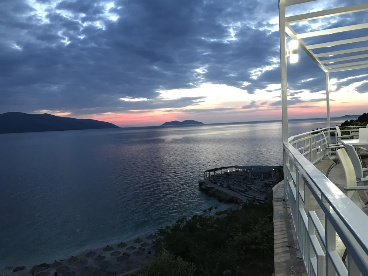 Envi Hotel Vlorë Exterior foto